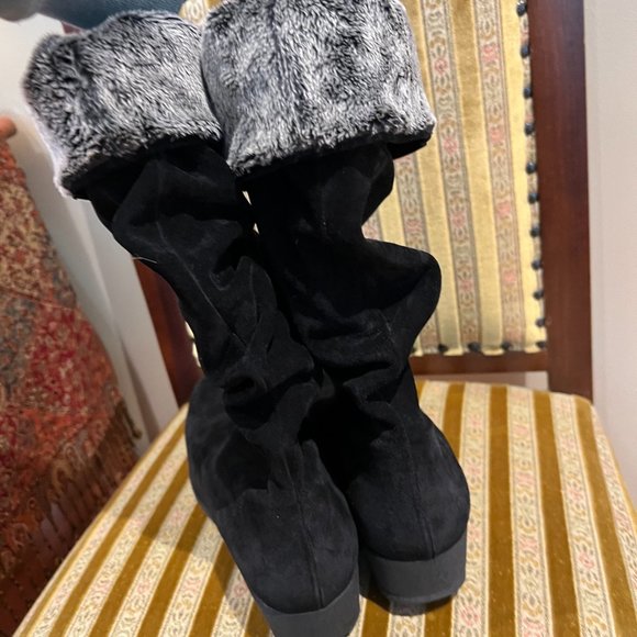 La CANADIENNE Boots - Picture 3 of 6